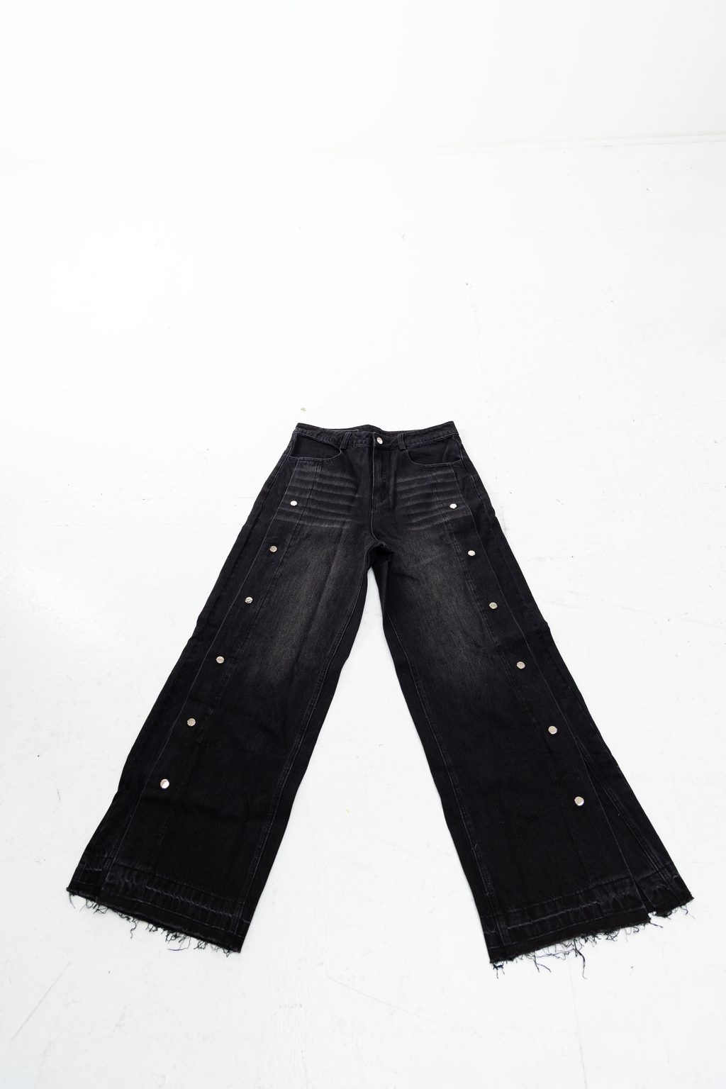 ULTRA BAGGY SIDE SNAP DENIM