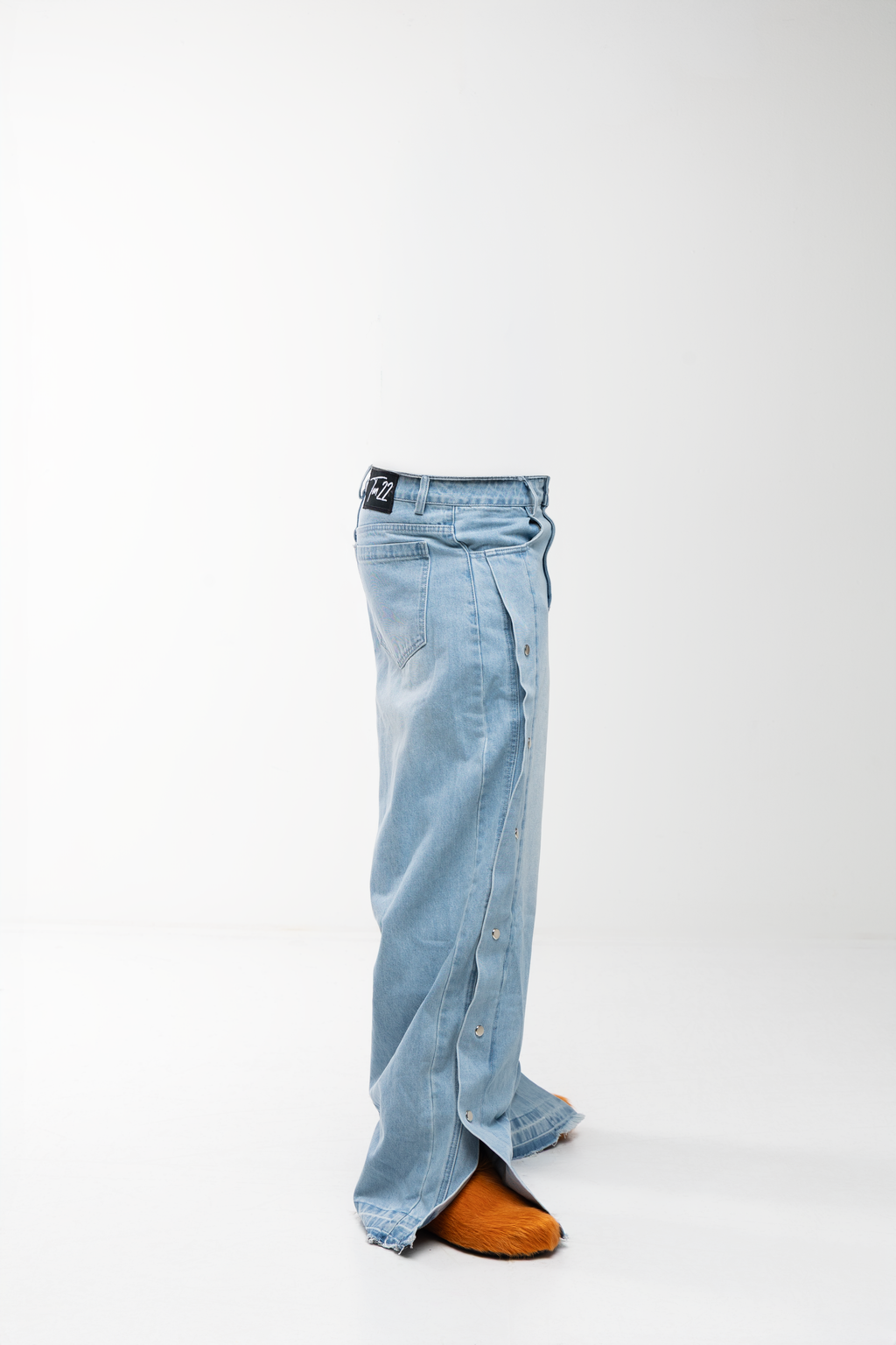 ULTRA BAGGY SIDE SNAP DENIM